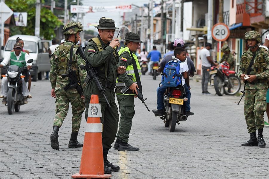 Familiares De Pareja Ecuatoriana Secuestrada En Frontera Con Colombia