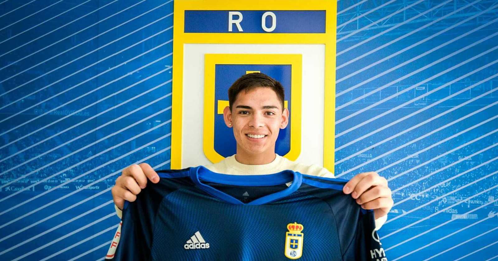 Joan Cruz, en su presentación en el Real Oviedo Vetusta.