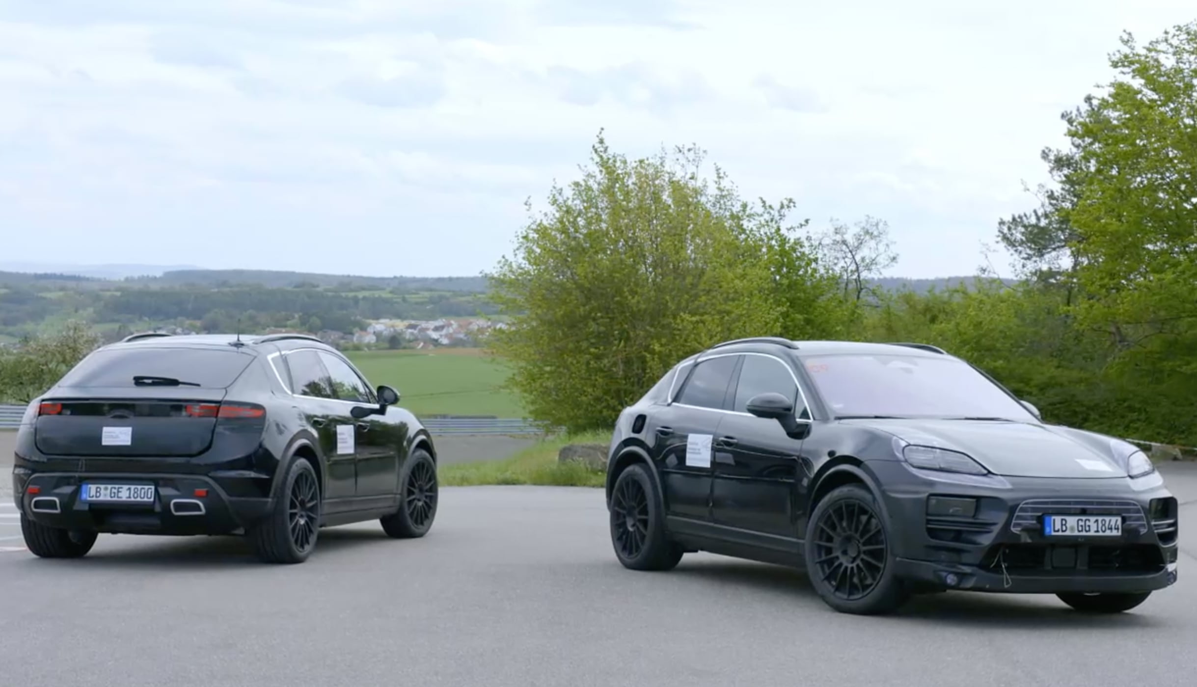 Porsche Macan EV