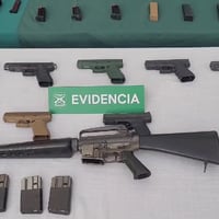 Incautan fusil de guerra: Carabineros realiza numeroso decomiso de armas en departamento de San Miguel