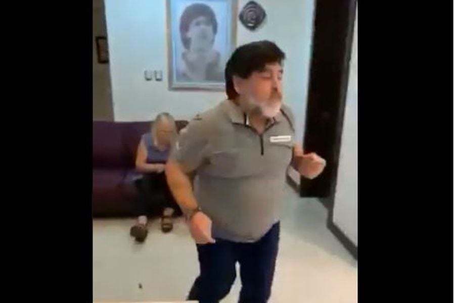 El Ultimo Video Surrealista De Maradona Que Se Hace Viral La Tercera