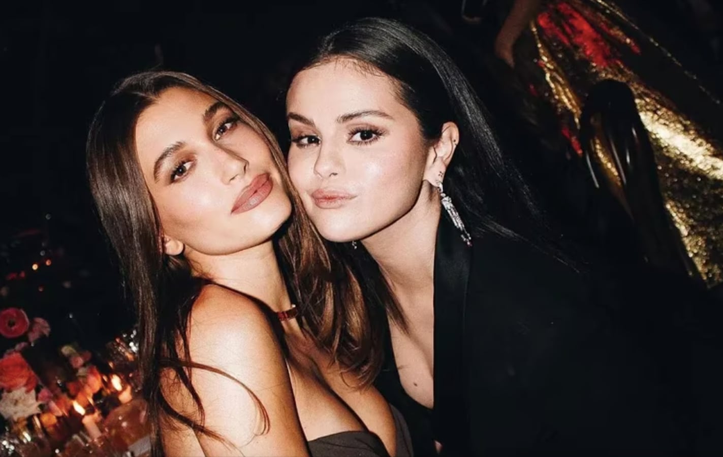 “Nadie debería recibir odio”: Selena Gomez defiende a Hailey Bieber, amenazada de muerte