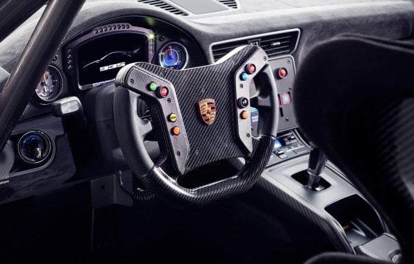 Porsche-935-2019-06-600x383.jpg