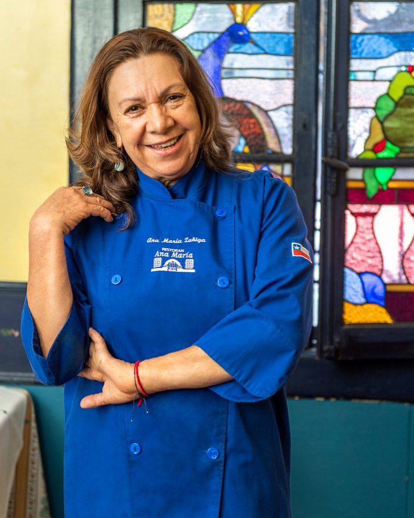 Ana María Zúñiga, Restaurant