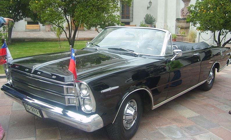 Ford Galaxie 500 XL