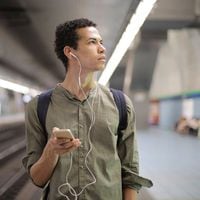 AI DJ de Spotify: qué es y cómo usarlo para tener una sesión musical personalizada con Inteligencia Artificial