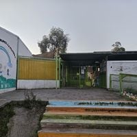 Apoderados y funcionarios de jardín infantil en Lo Prado se manifiestan luego de que recinto sufriera cinco robos en dos semanas