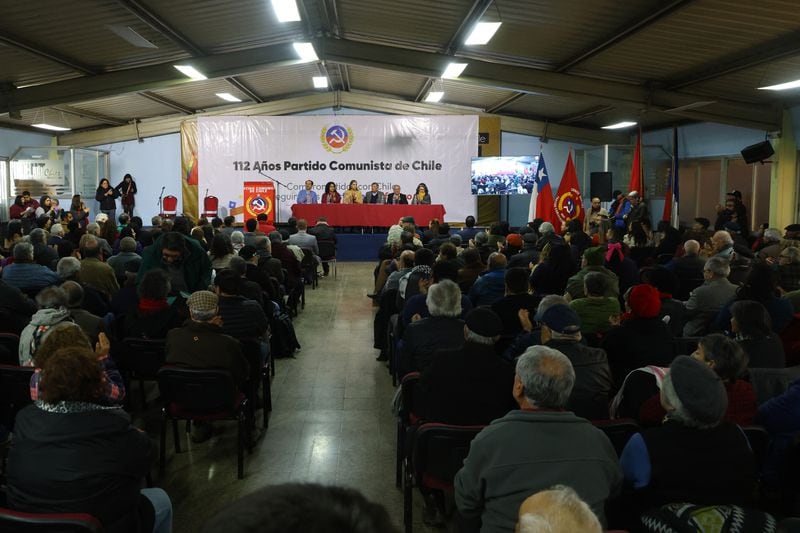 Acto por los 112 años del Partido Comunista en la Central Unitaria de Trabajadores.