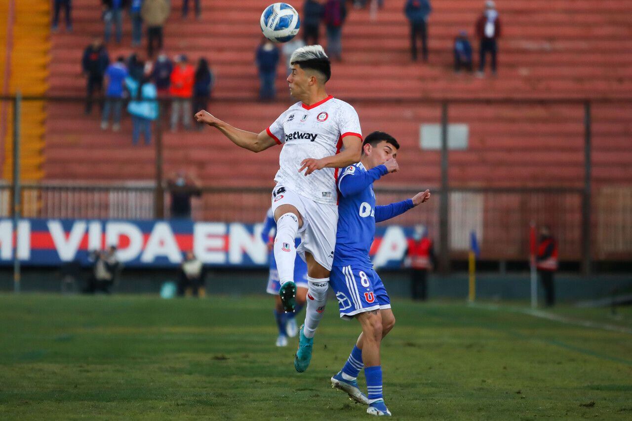 U. de Chile vs. La Calera