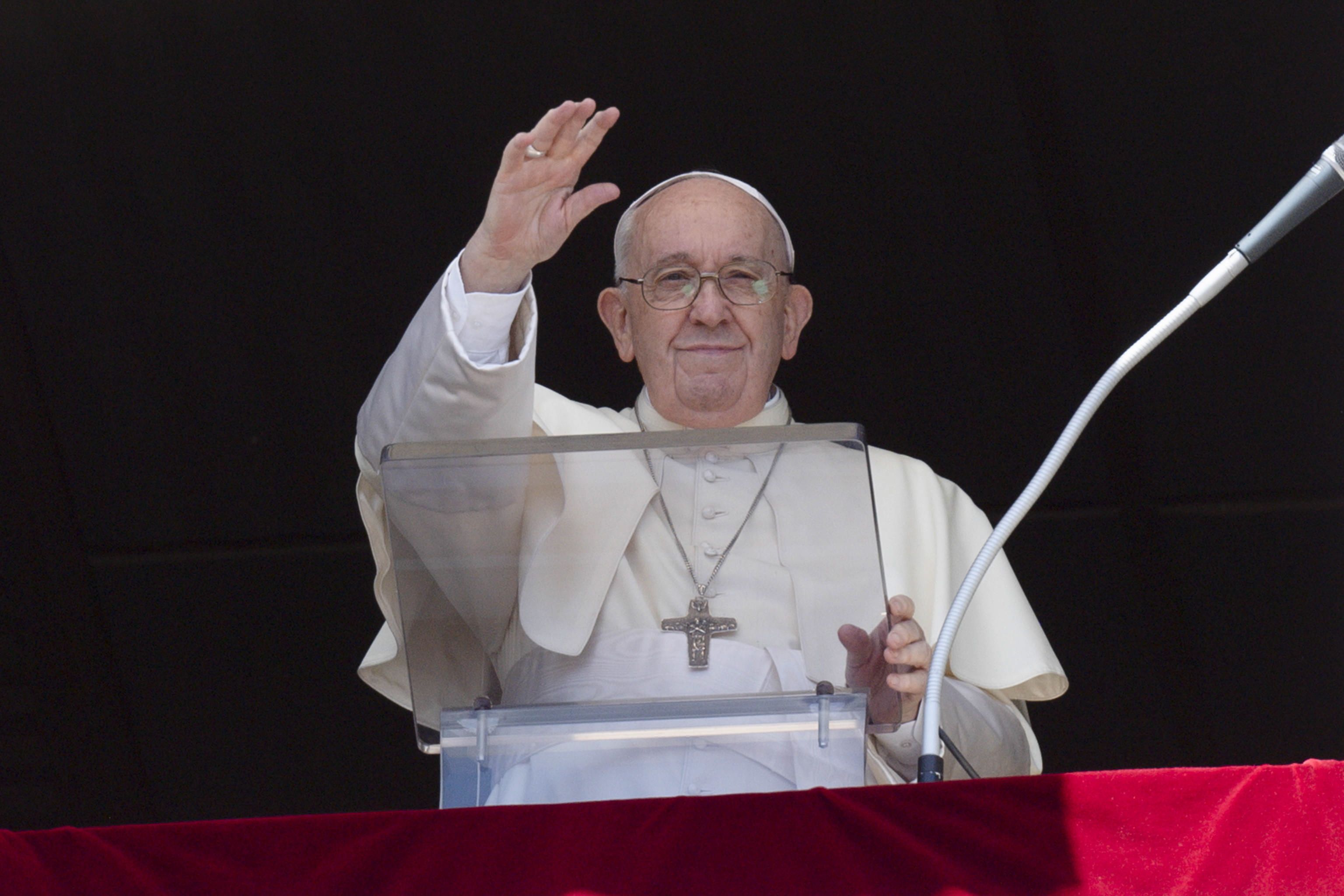 ¿Qué es una hernia incisional, la causa por la que se tuvo que operar el Papa Francisco?