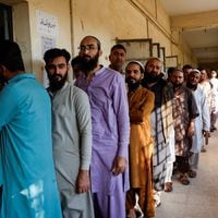 Una economía perpetuamente en crisis está destrozando la clase media de Pakistán
