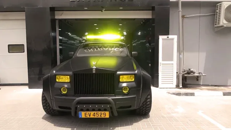 ¿Se imaginan un Rolls-Royce Phantom completamente modificado?