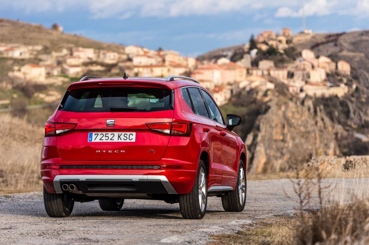 Nuevos-motores-del-SEAT-Ateca-ya-disponibles_19_HQ.jpg