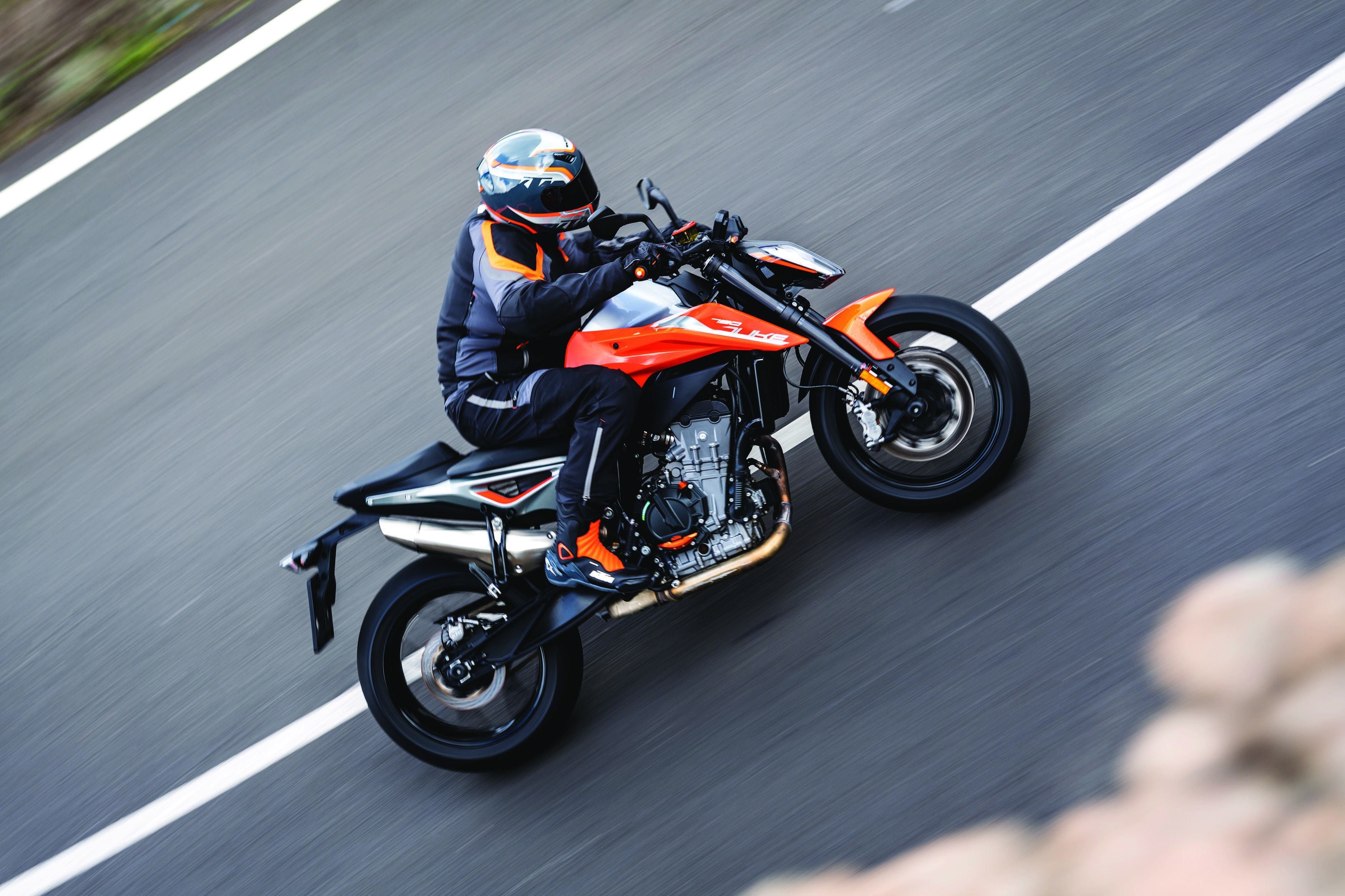 KTM DUKE 790