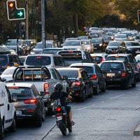 Protestas en Recoleta, La Florida y Peñalolén generan congestión vehicular en distintos puntos de Américo Vespucio
