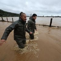 Por impacto de las lluvias: alcaldes piden adelantar vacaciones de invierno en Región del Biobío