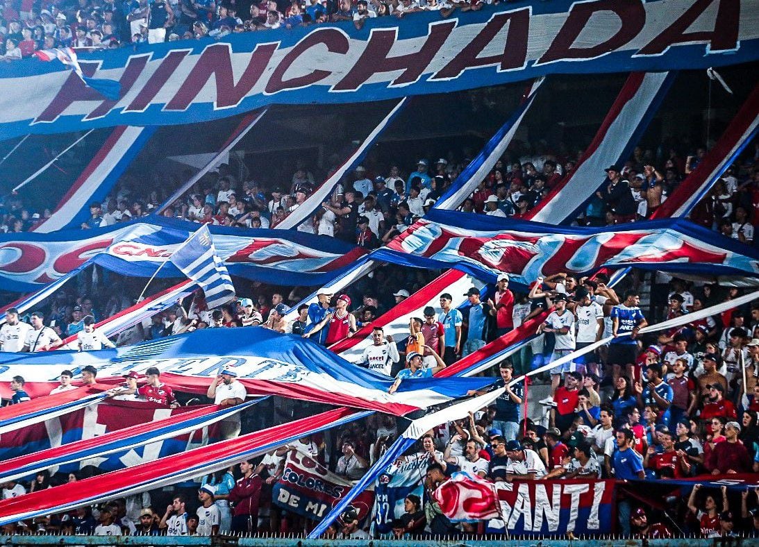 Nacional hinchada