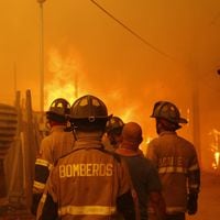 Tras detención de voluntario por incendio en Valparaíso: autoridades respaldan labor de Bomberos pero piden revisar protocolos de admisión