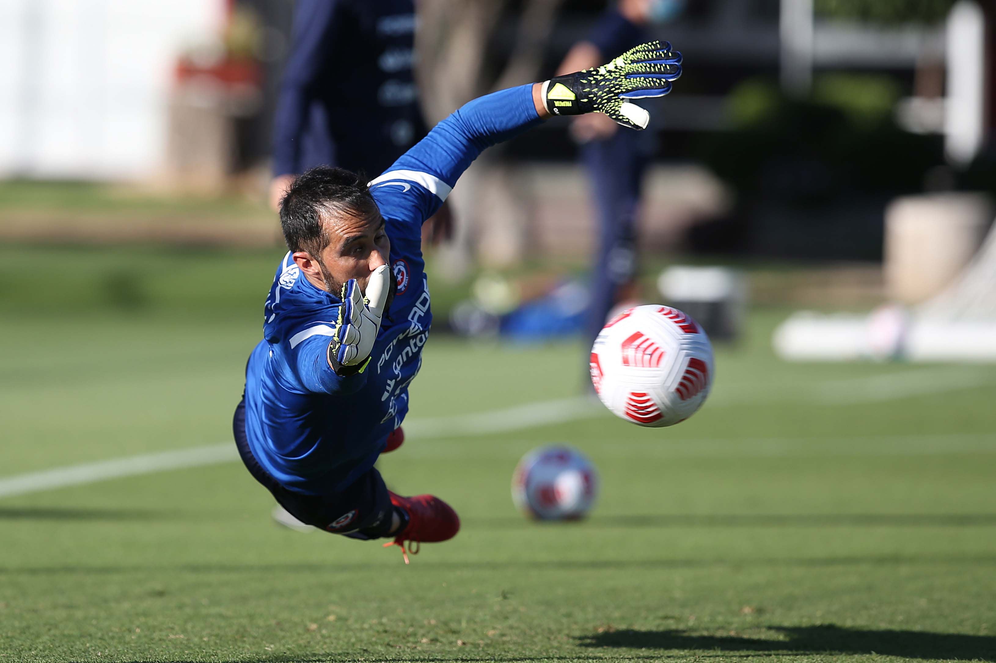 Claudio Bravo