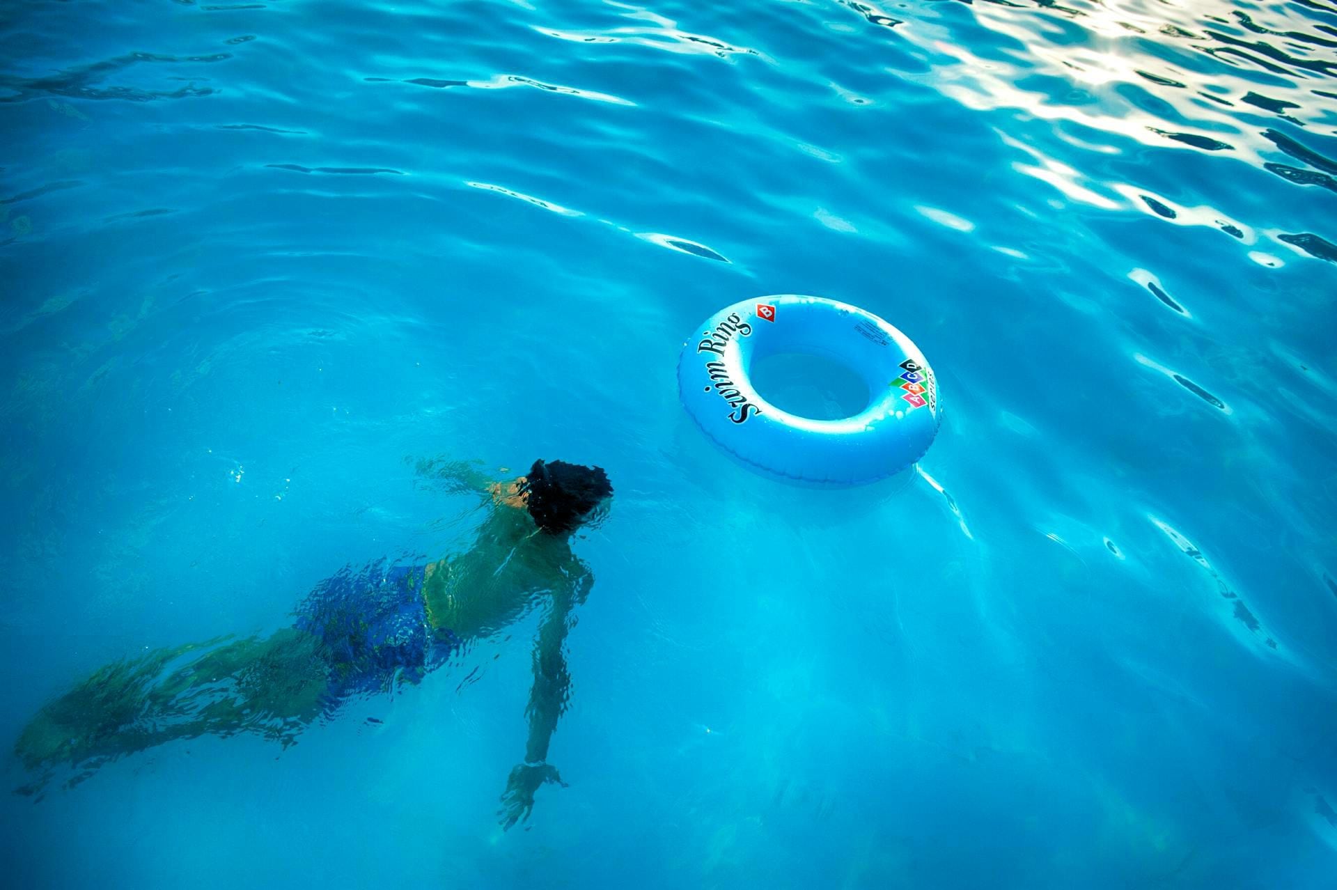 Polémica por piscinazo de Naya Fácil en el Festival de Viña - La Tercera