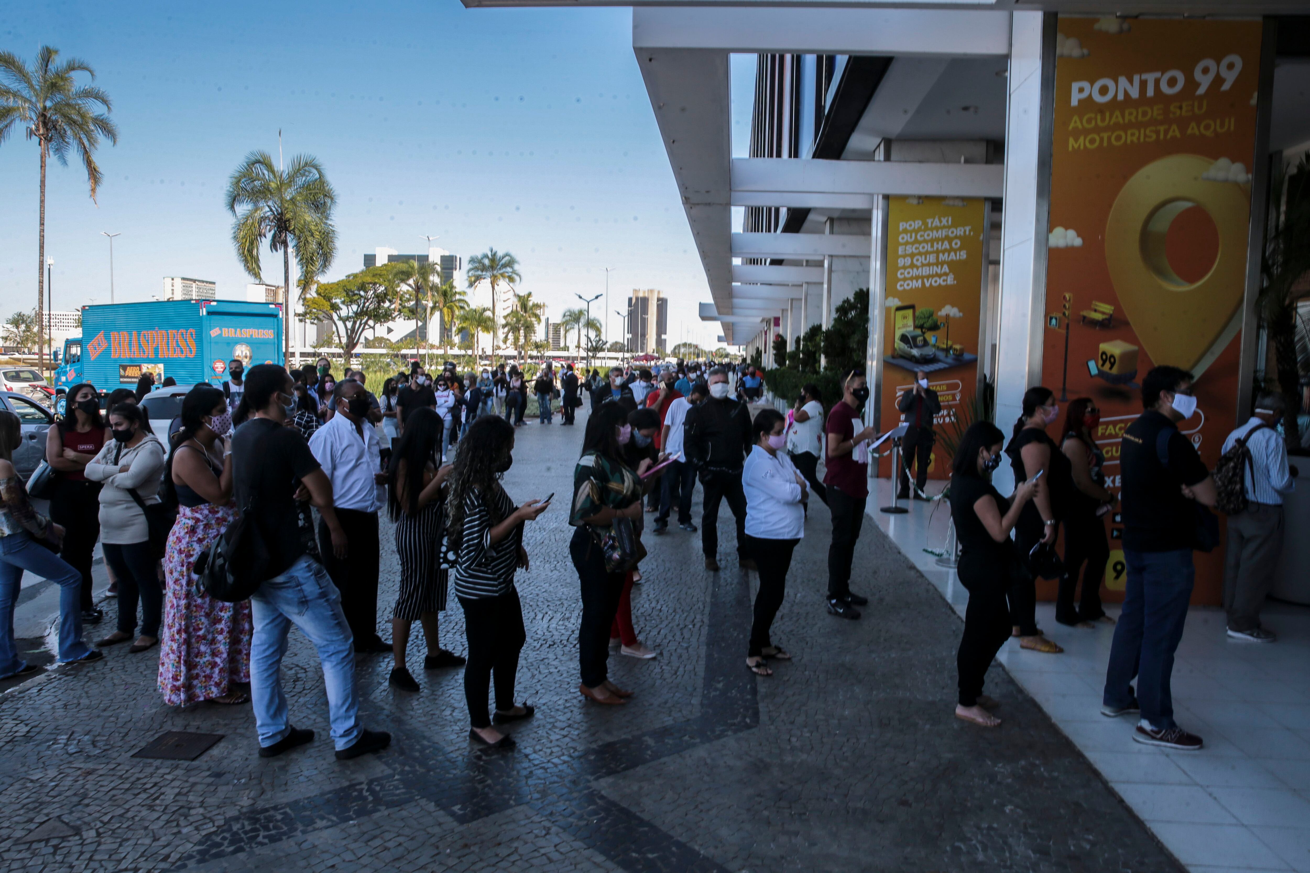 Brazil: Malls reopen in Brasilia despite increase in Covid-19 cases