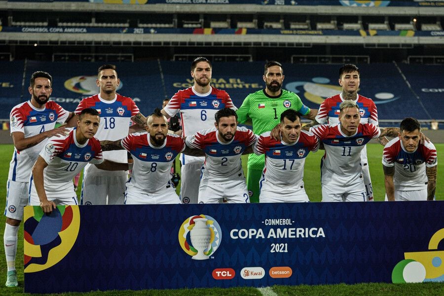 La formación chilena previo al partido contra Brasil. Foto: Agencias.