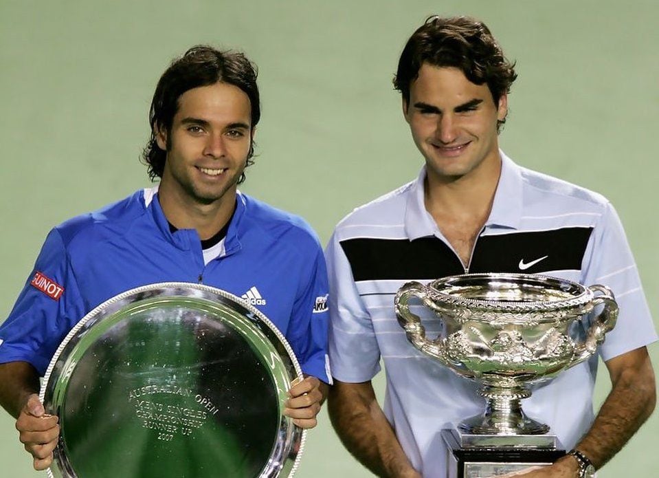 González y Federer, tras la final del Australian Open, en 2007. FOTO: Instagram de Fernando González.