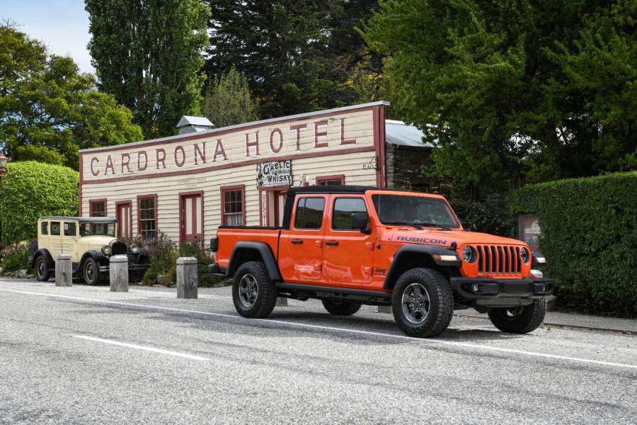 Jeep-Gladiator-08-900x600.jpg