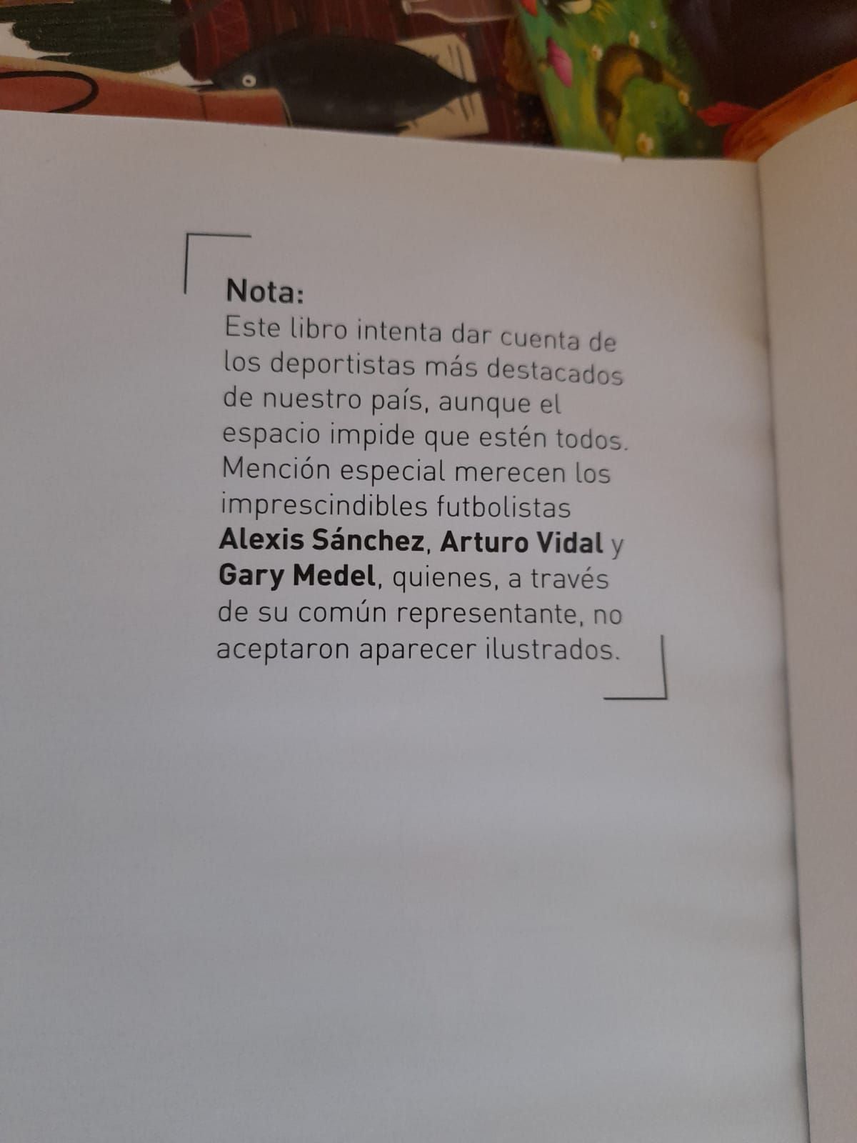 Foto libro “Héroes y Leyendas Del Deporte Chileno”