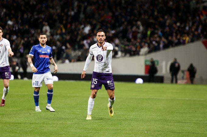 Gabriel Suazo tuvo su primera titularidad en el Toulouse.