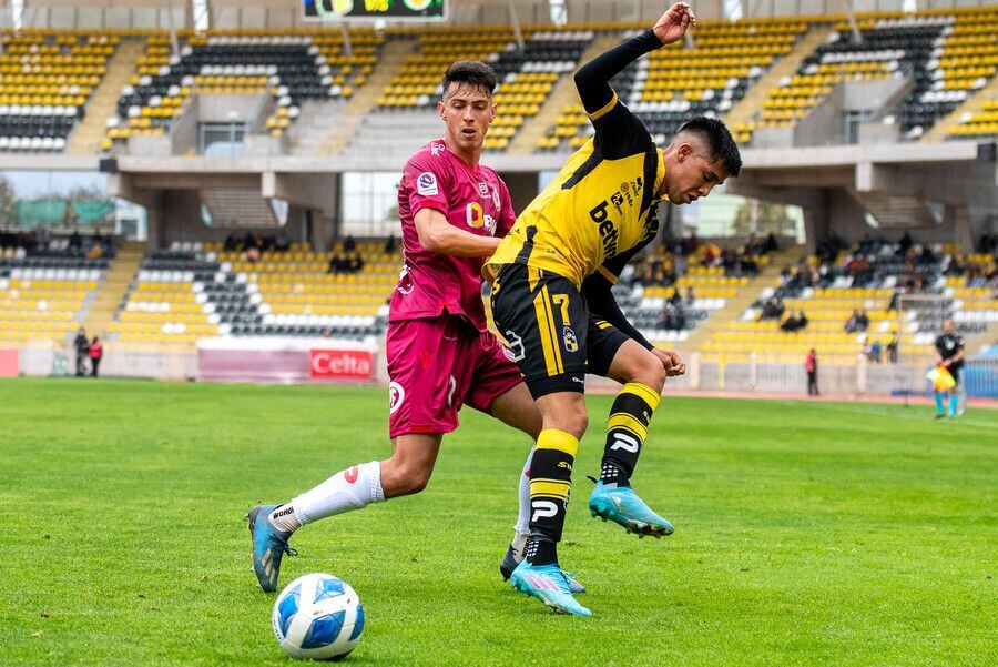 Coquimbo y La Serena, en el clásico que los enfrentó.