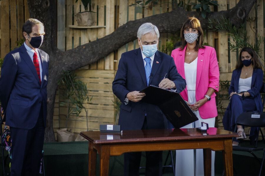 Presidente Piñera presenta proyecto contra deudores de alimentos