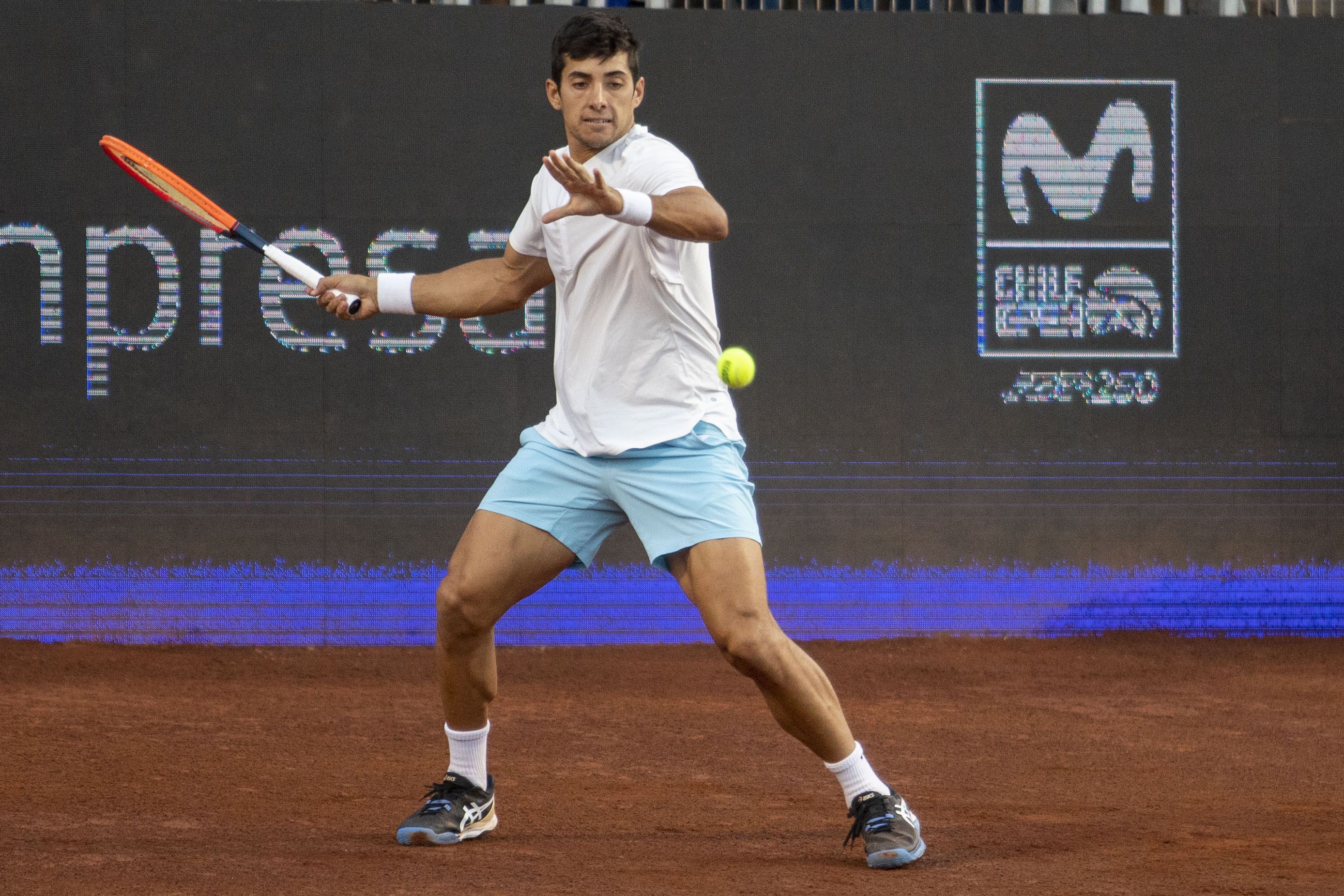 Christian Garin sucumbió ante Sebastián Báez en el ATP 250 de Santiago.