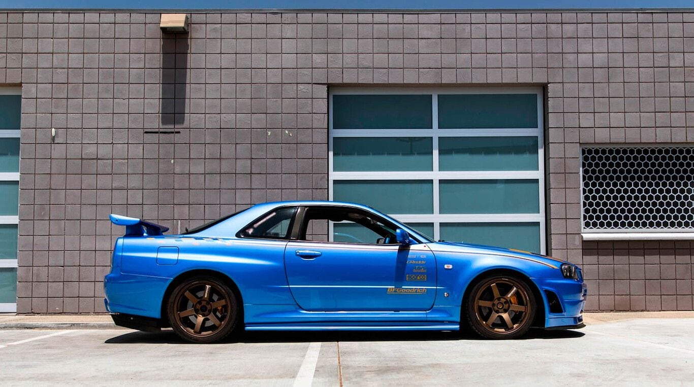 Nissan  Skyline GT-R R34