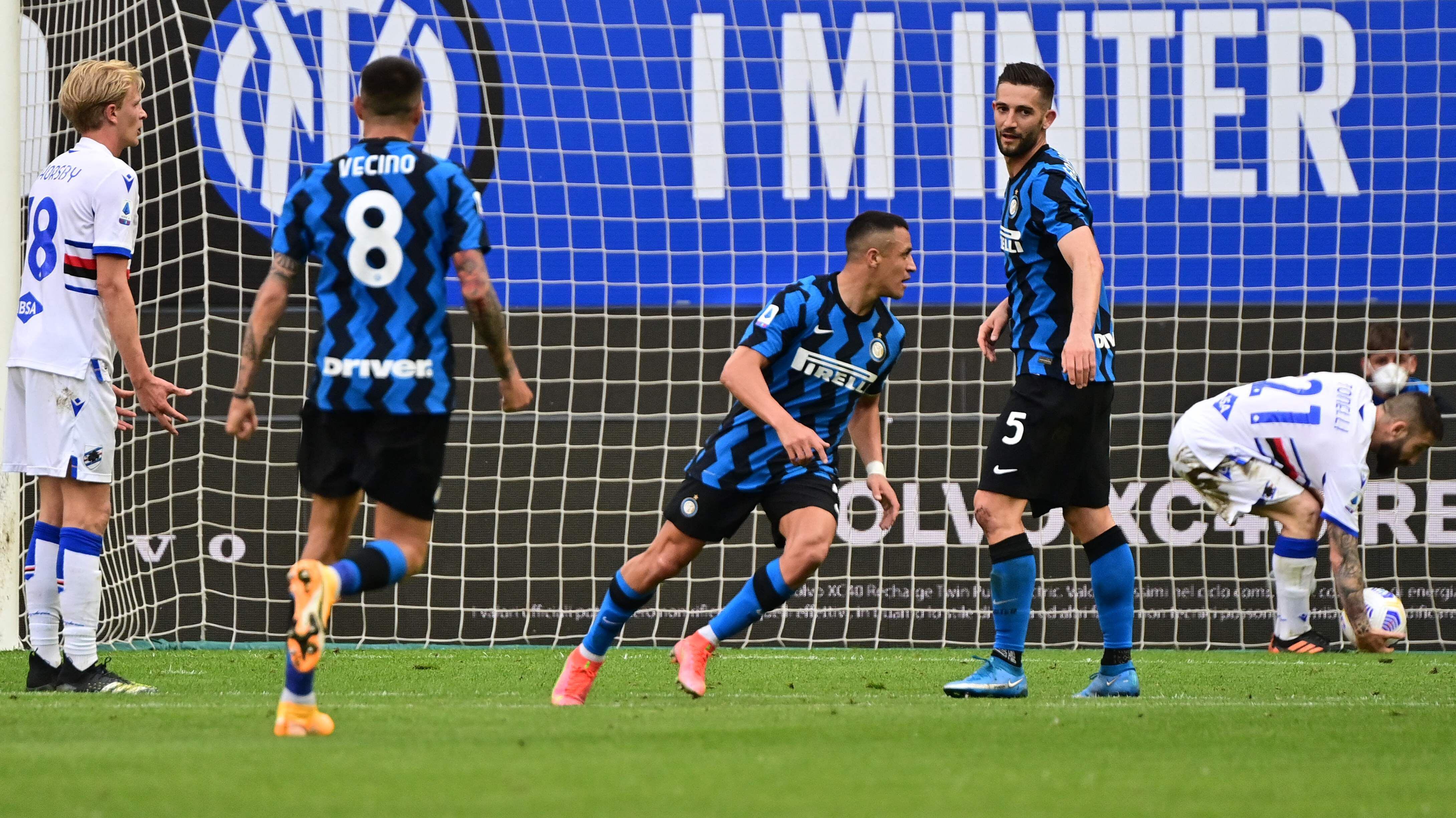 Alexis Sánchez anotó dos goles en el partido entre Inter y Sampdoria.