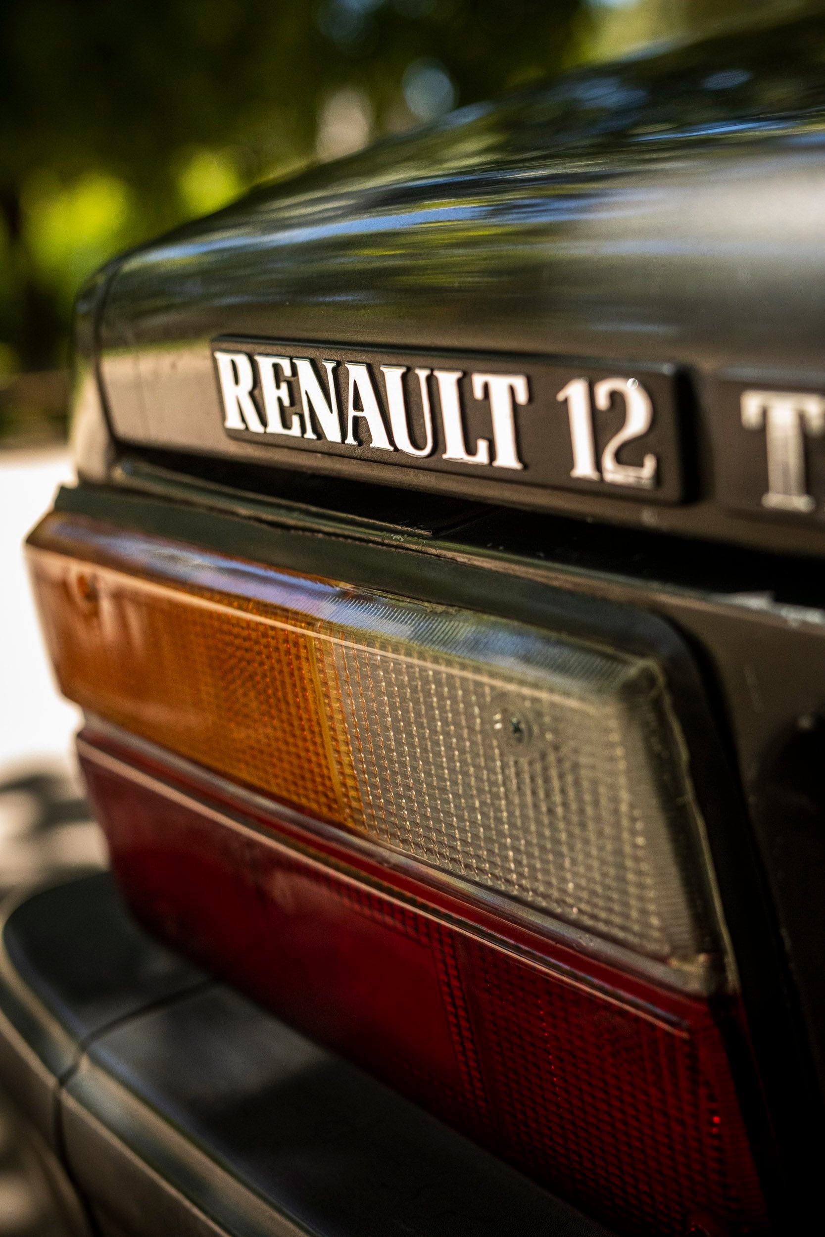 Renault 12