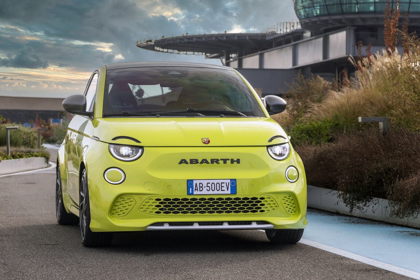 Abarth 500e: el primer eléctrico del Escorpión