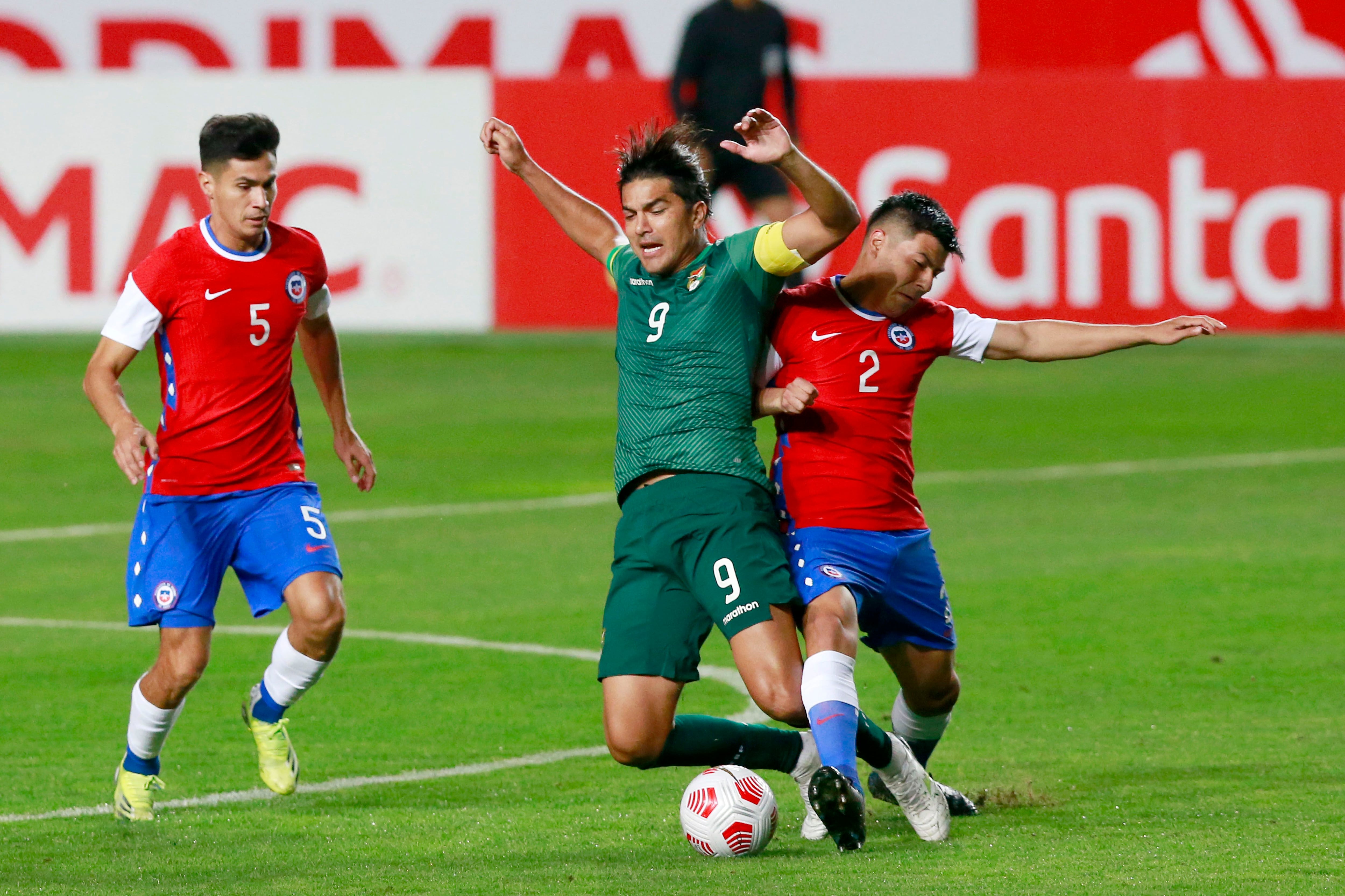 El Uno A Uno De Chile Jimenez Alarcon Y Wiemberg Aprueban En La Roja La Tercera