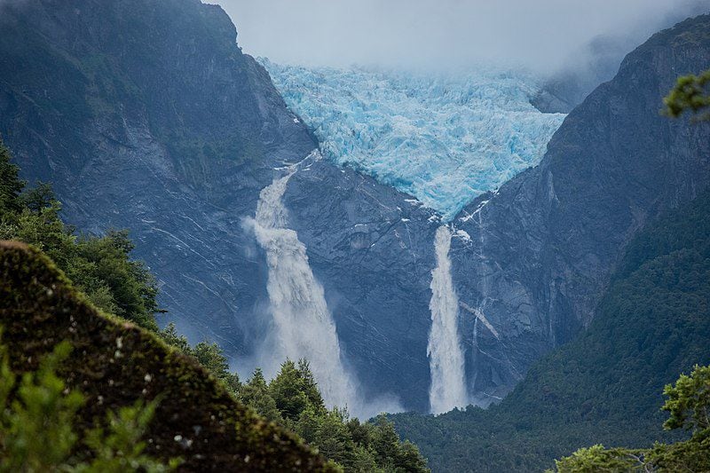 Lee también en Qué Pasa: El impresionante desprendimiento de un glaciar colgante en Aysén: estas son las razones del violento derretimiento