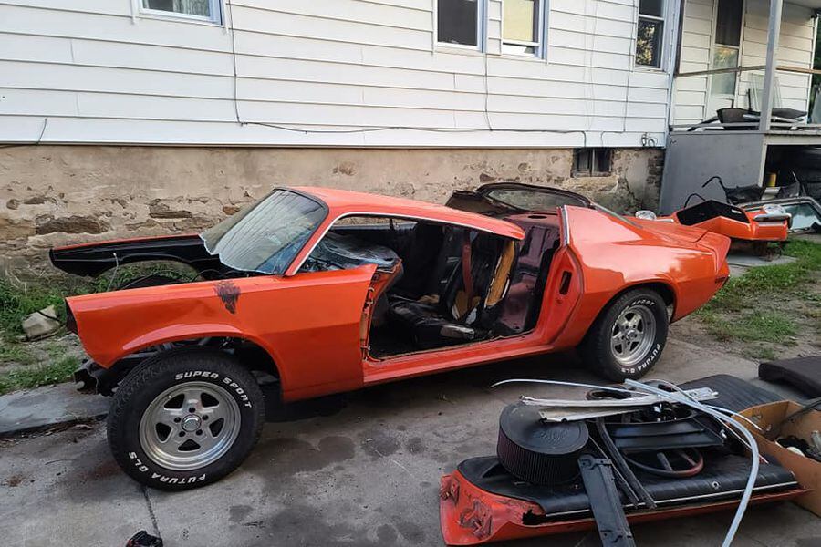 VIDEO: puso su Camaro en venta y después lo destrozó con una sierra - La  Tercera