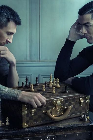 Foto de Messi y Cristiano recrea una partida jugada por Magnus Carlsen e  Hikaru Nakamura en 2017 