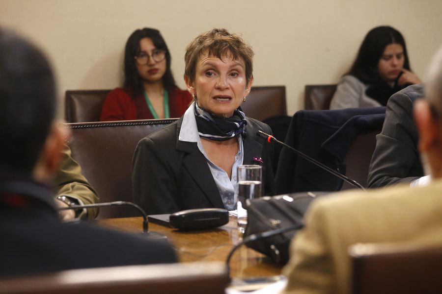 La ministra Carolina Tohá durante la sesión de comisión investigadora de Inteligencia y Crimen Organizado de la Cámara de Diputados.
