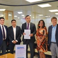 Claro firma acuerdo con Sernac para mejorar prácticas promocionales