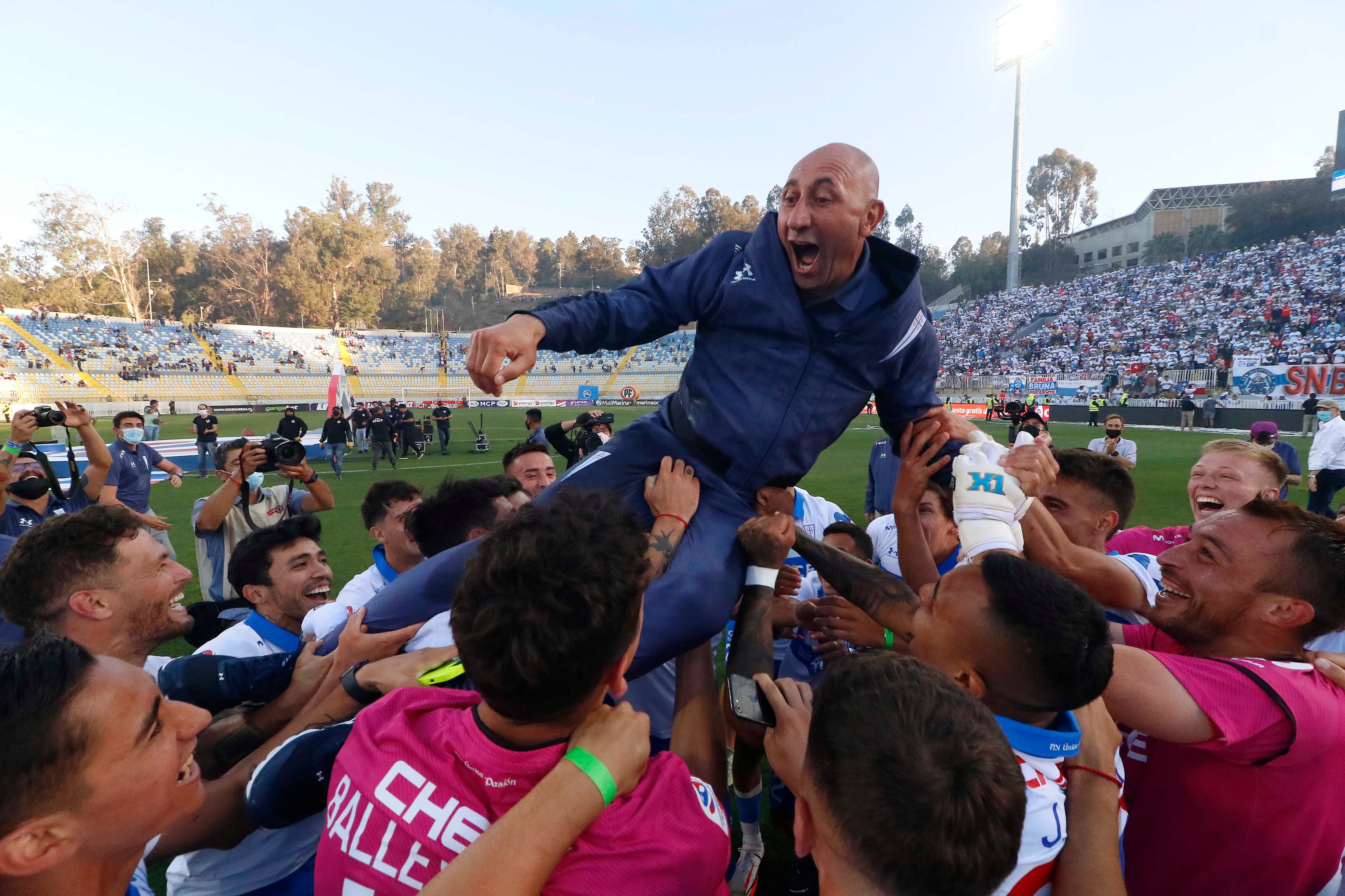 Cristian Paulucci fue ratificado como técnico de Universidad Católica por los próximos dos años.