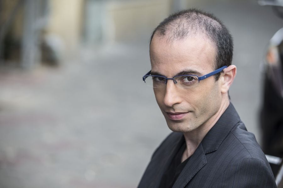 Yuval Noah Harari “Nos enfrentamos a esta crisis desprovista de