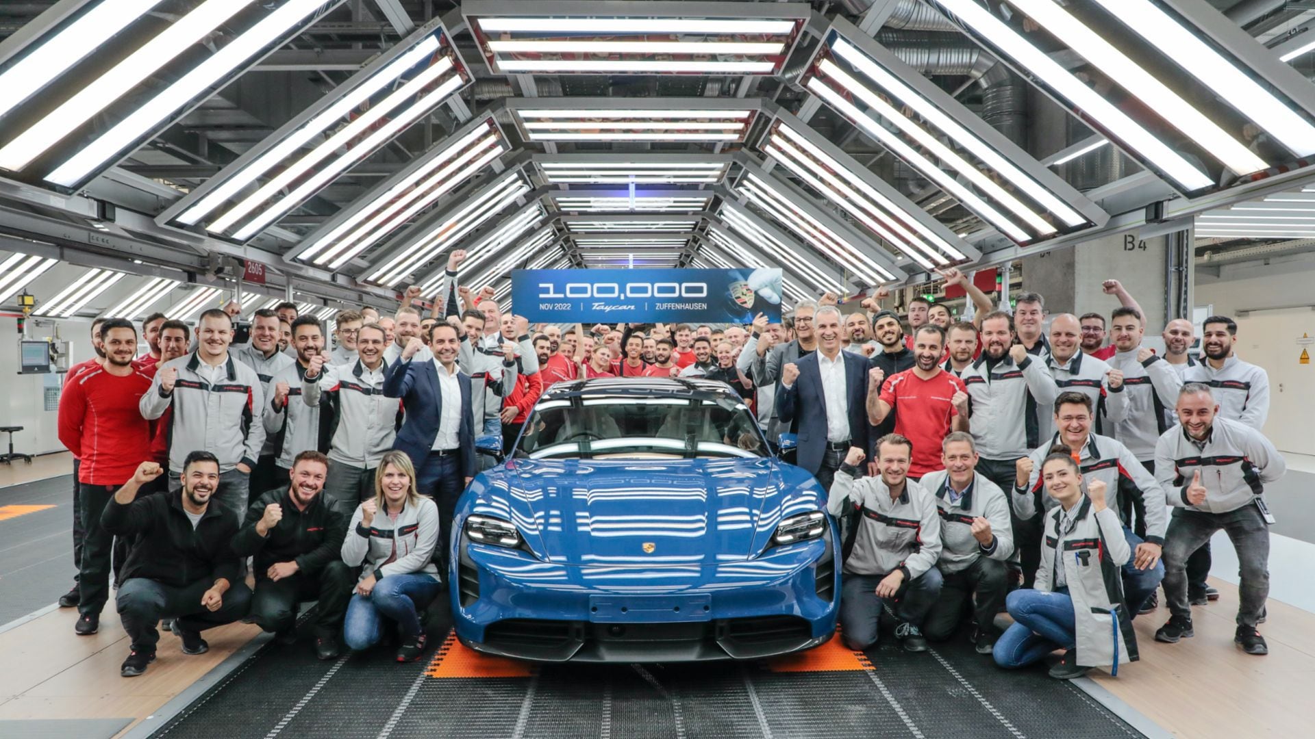 El primer eléctrico de Porsche celebra los 100.000 ejemplares producidos