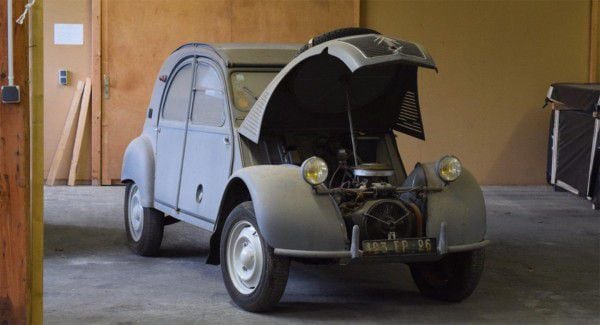 citroen-2cv-sahara-subasta-03-600x325.jpg