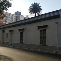 De la enigmática casona de O’Higgins a Lo Matta: estas son las 10 casas más antiguas de Santiago