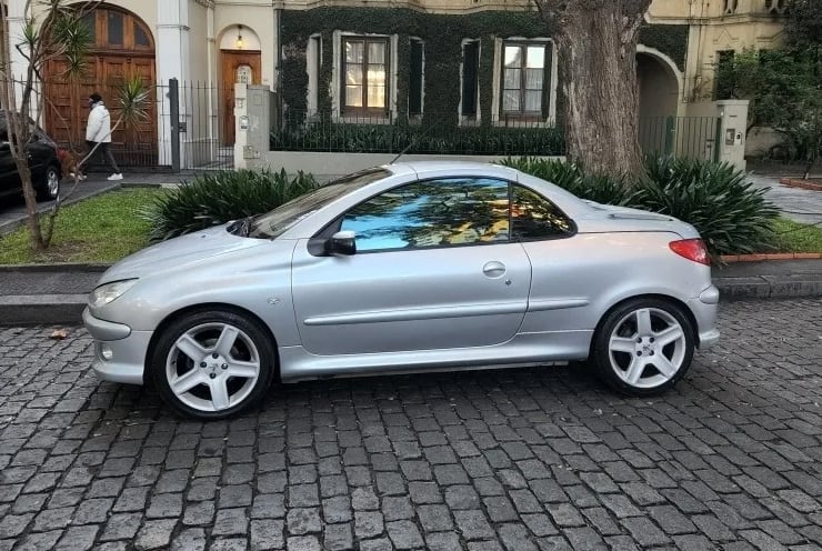 Peugeot 206 CC 2003