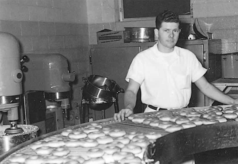 Vernon Rudolph, el fundador de Krispy Kreme.